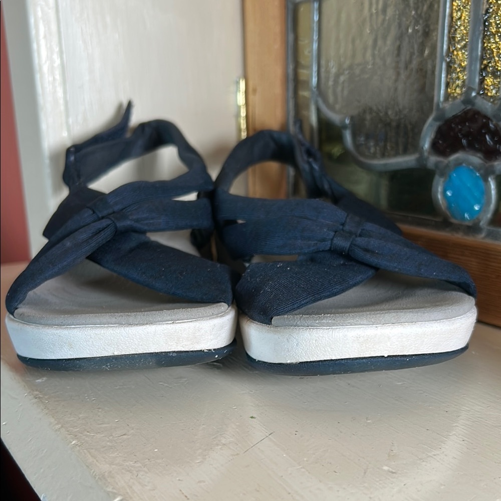 Clarks Cloudstepper Blue and White Casual Sandals. Like new